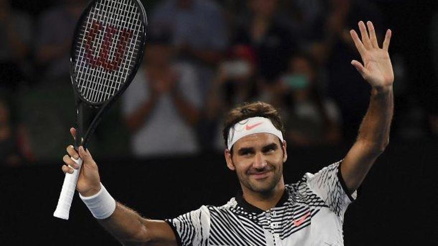 Federer torna amb victòria i Murray supera els seus nervis