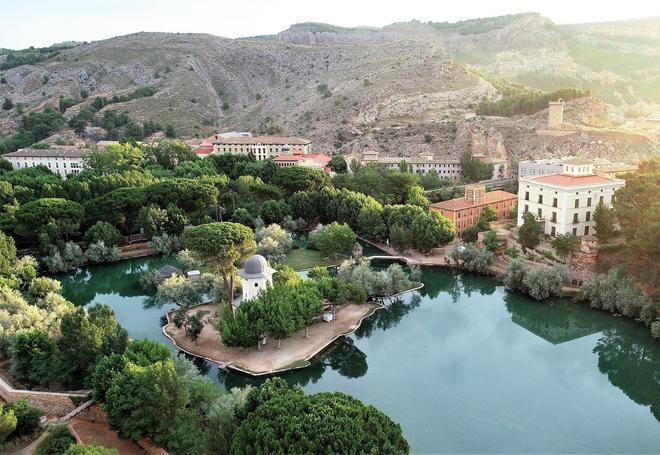 Balneario Termas Pallarés lago Alhama de Aragón