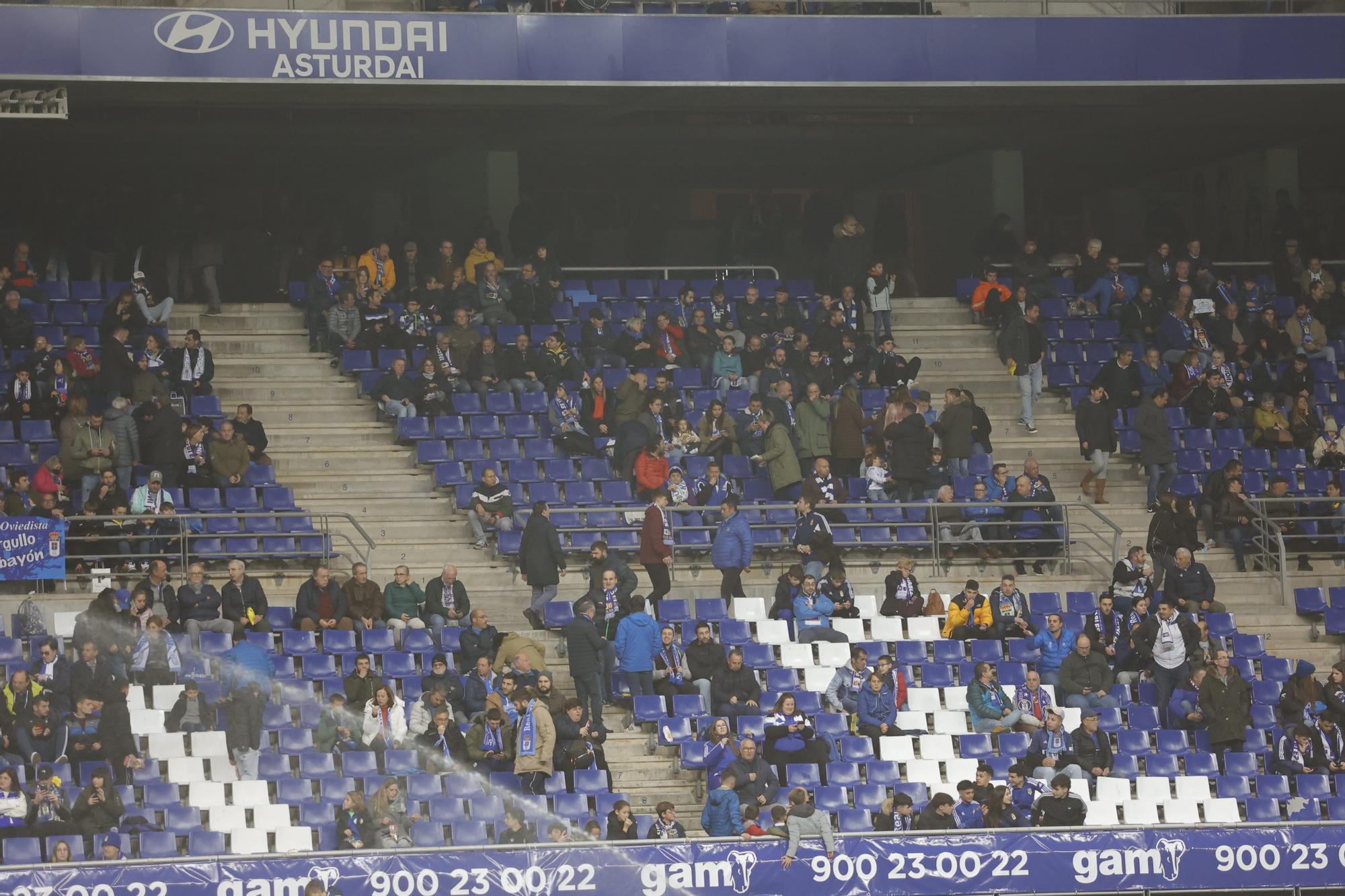 EN IMÁGENES: El Oviedo gana en casa por 1-0 frente al Mirandés