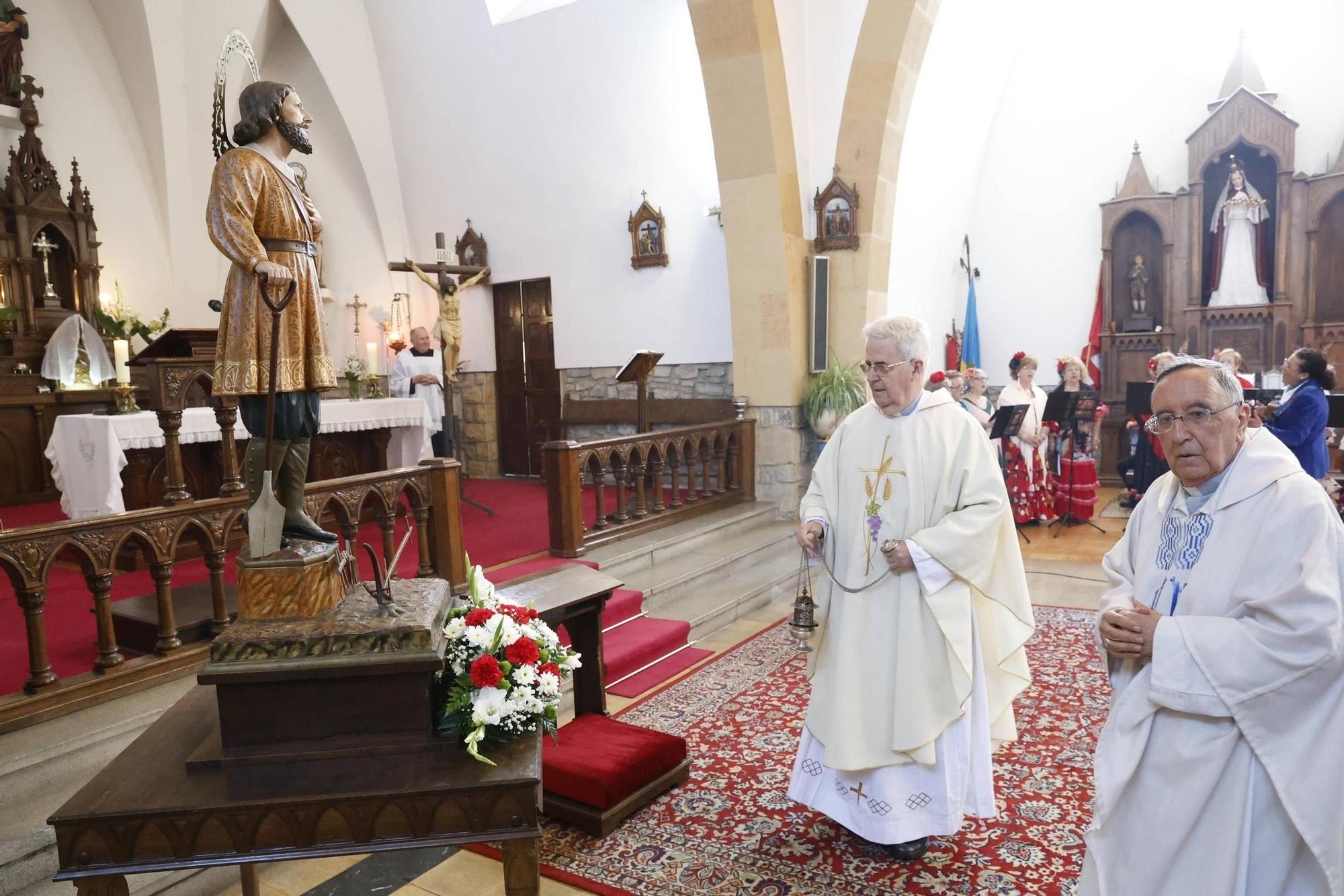 La festividad de San Isidro Labrador en la parroquia gijonesa de Granda, en imágenes