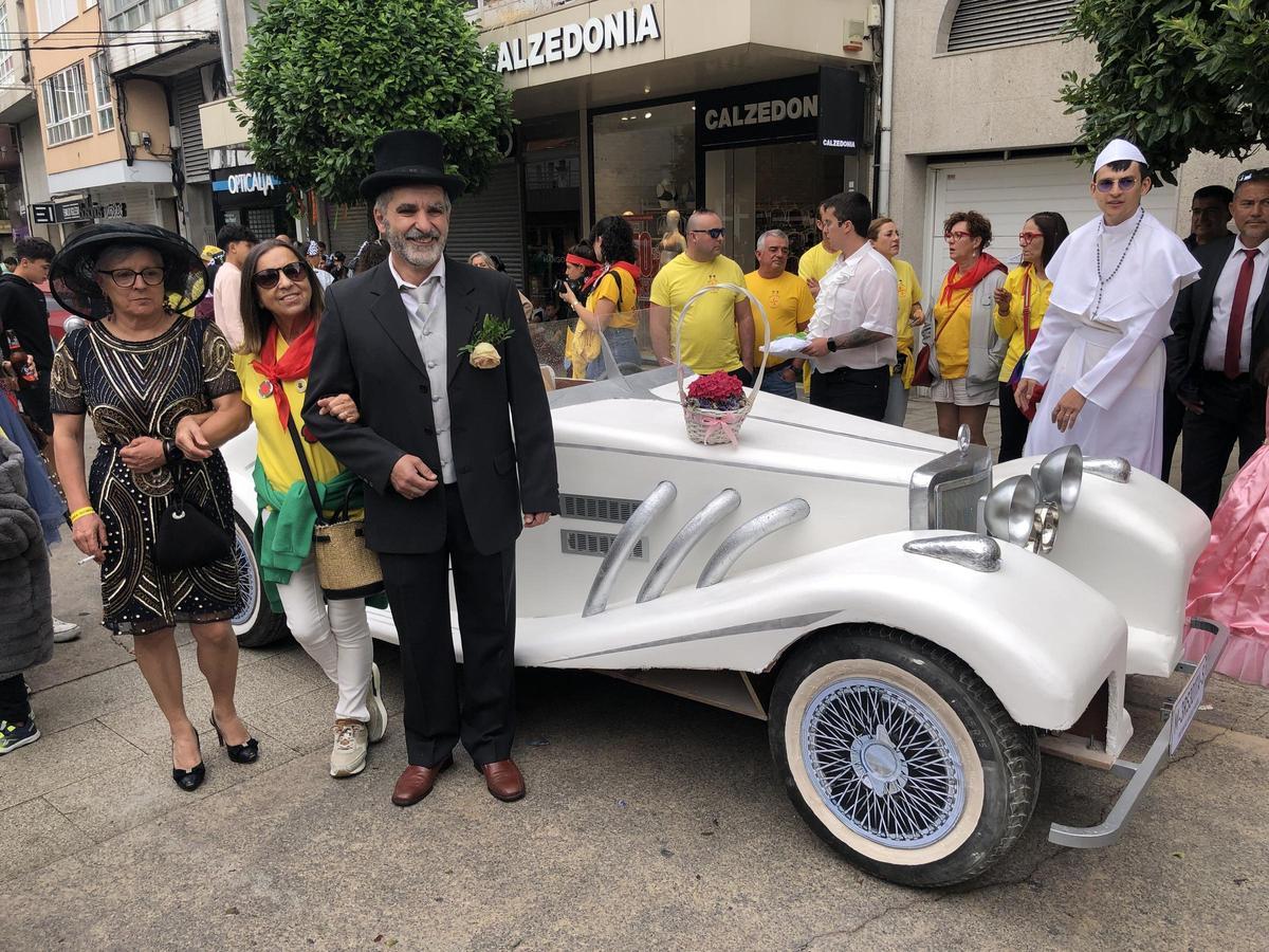 Cuesta abajo... con frenos: la Festa da Dorna de Ribeira avanza a rebufo de las carrilanas