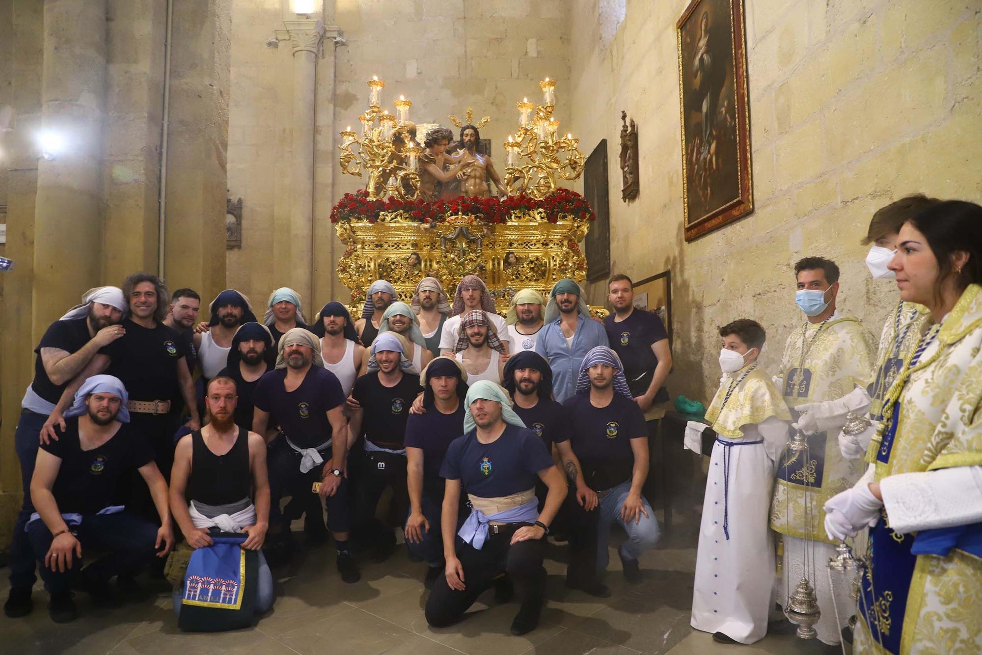 El Resucitado y la Virgen de la Alegría en las calles de Santa Marina