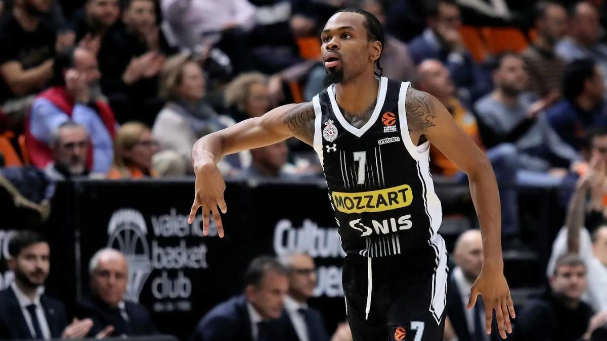 Kevin Punter, con la camiseta del Partizán