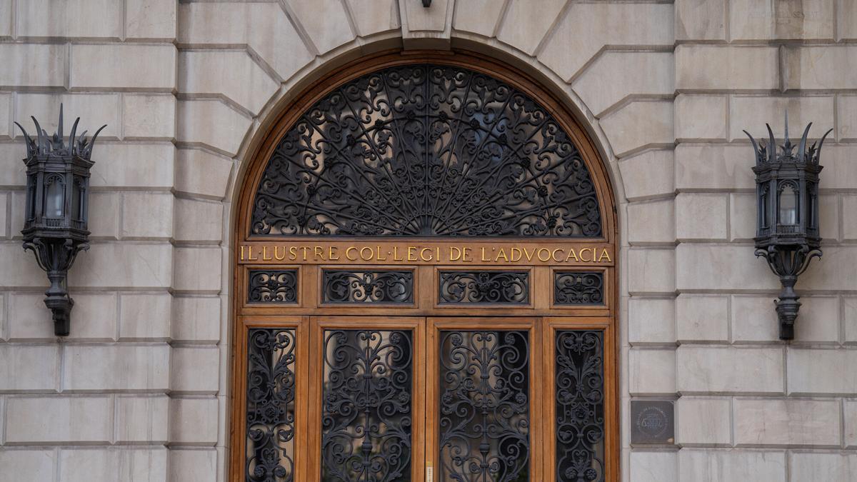 IA Y JUSTICIA | Jurisprudencia «inventada» y riesgo de datos en abierto: los casos de mala praxis por uso de IA llegan a los tribunales