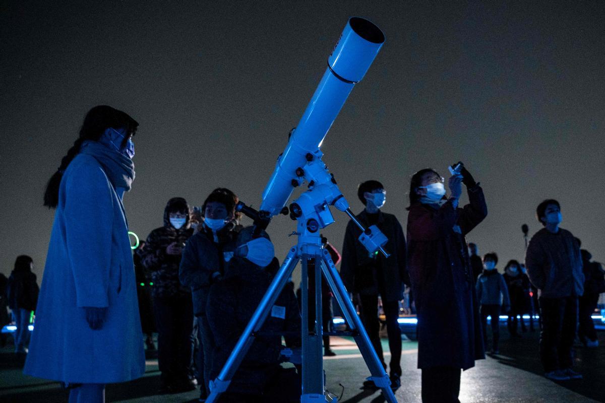 La luna llena de noviembre 2022 llega con eclipse lunar