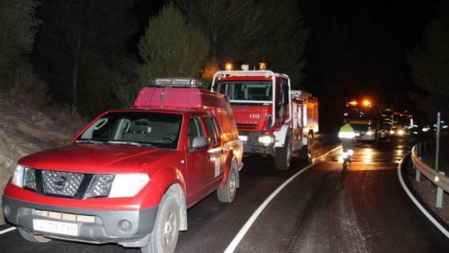 Controlado el incendio en Suera, que no llega a la Serra d&#039;Espadà
