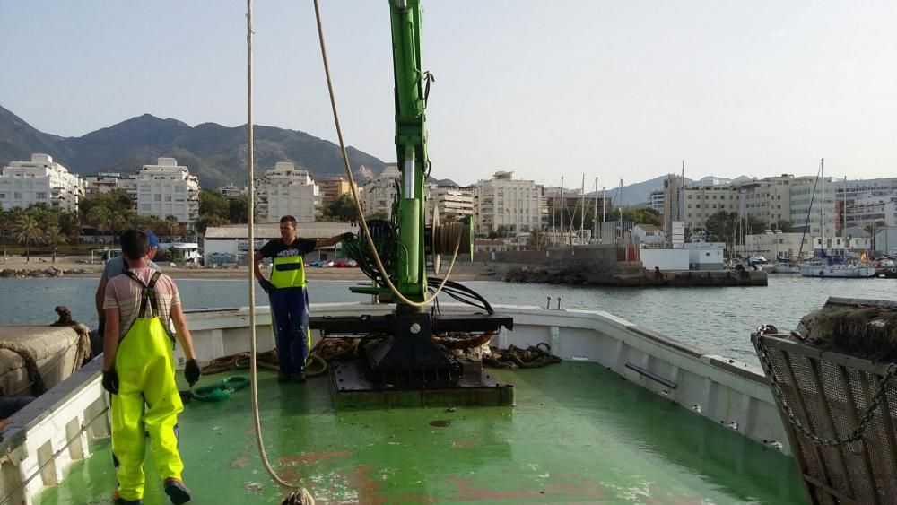 Así se pesca el mejillón malagueño