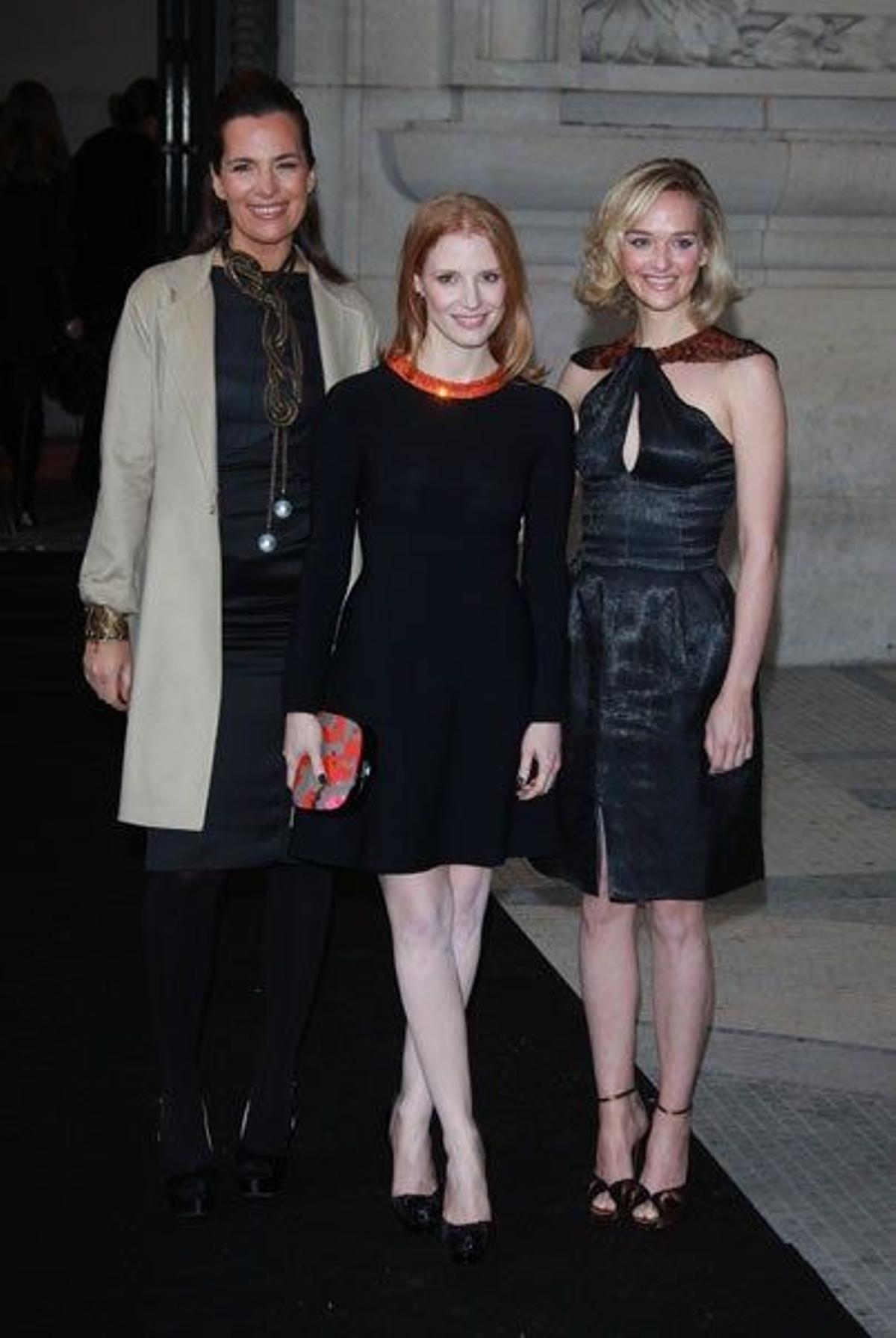 Roberta Armani, Jessica Chastain y Jessica Weixler