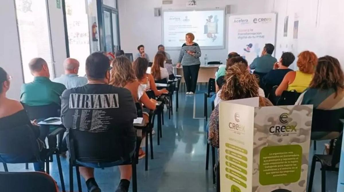 Una jornada formativa de la Creex.