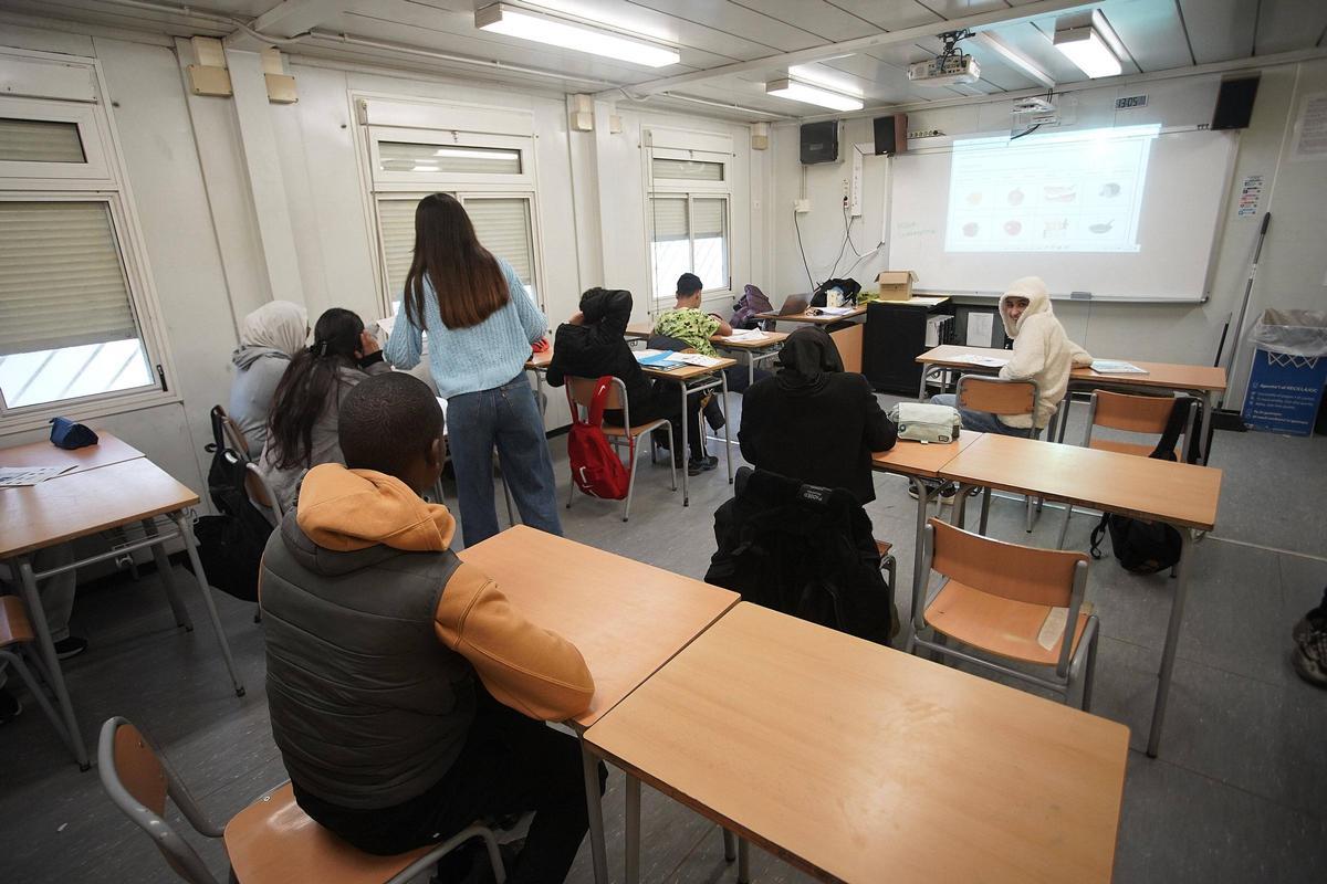Les imatges de Jéssica Albiach a l'institut Salvador Sunyer de Salt