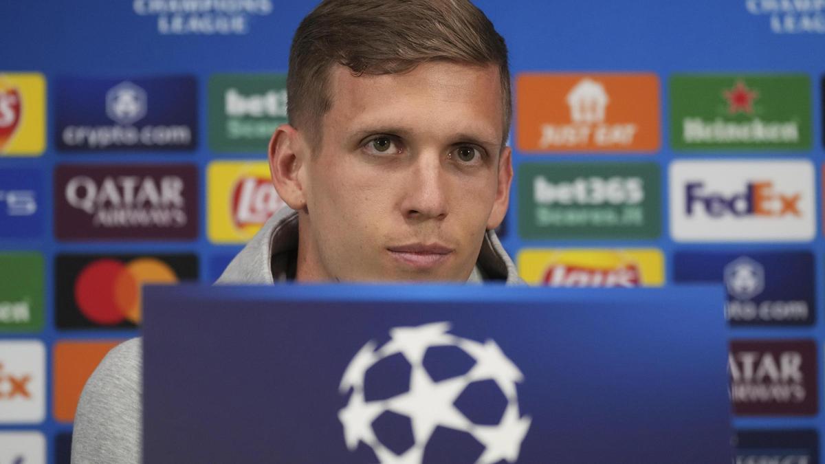 Dani Olmo, sobre un vestuario tan joven: "Te podría soltar un titular pero... Es como una fiesta"