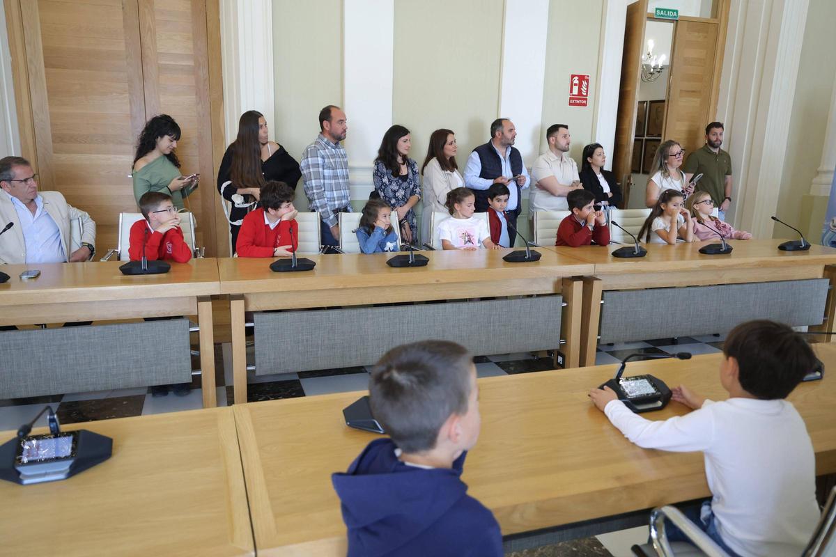Galería | San Jorge, protagonista del concurso de dibujo infantil del Ayuntamiento Galería | San Jorge, protagonista del concurso de dibujo infantil del Ayuntamiento