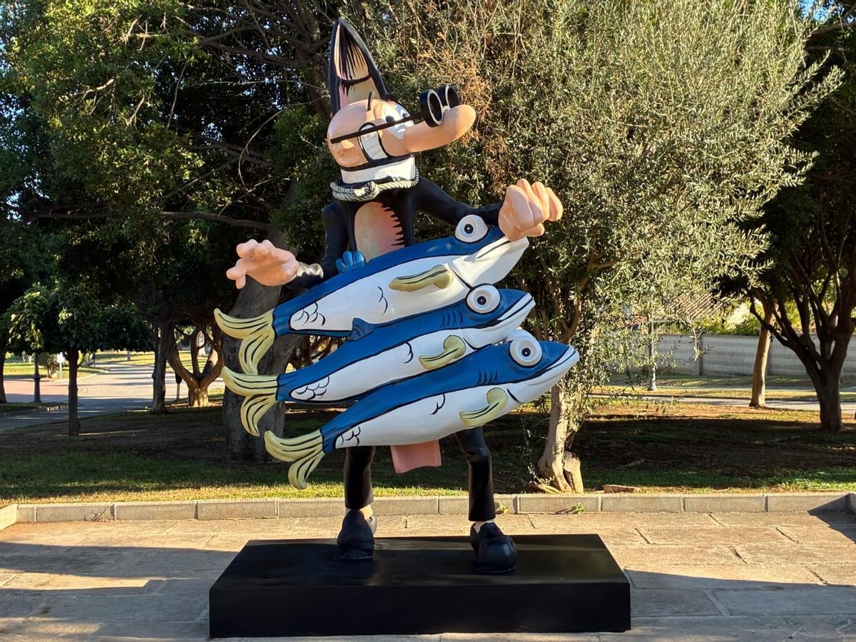 El parque de La Batería de Torremolinos inaugura unas esculturas del mítico dibujante de cómic Francisco Ibáñez.