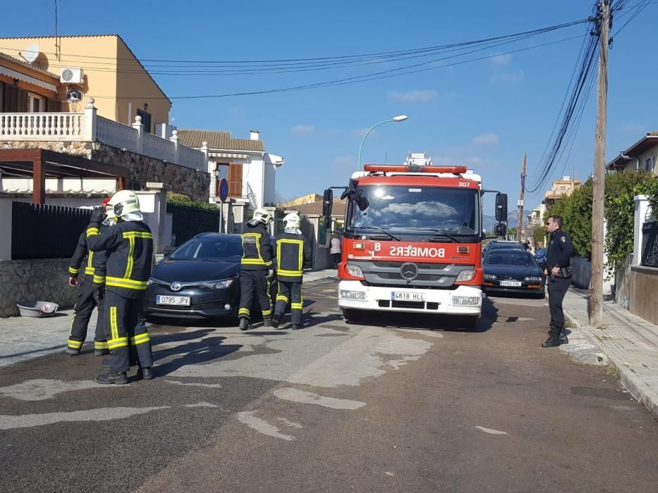 Los bomberos sofocan un gran incendio en un garaje subterráneo de Marratxí