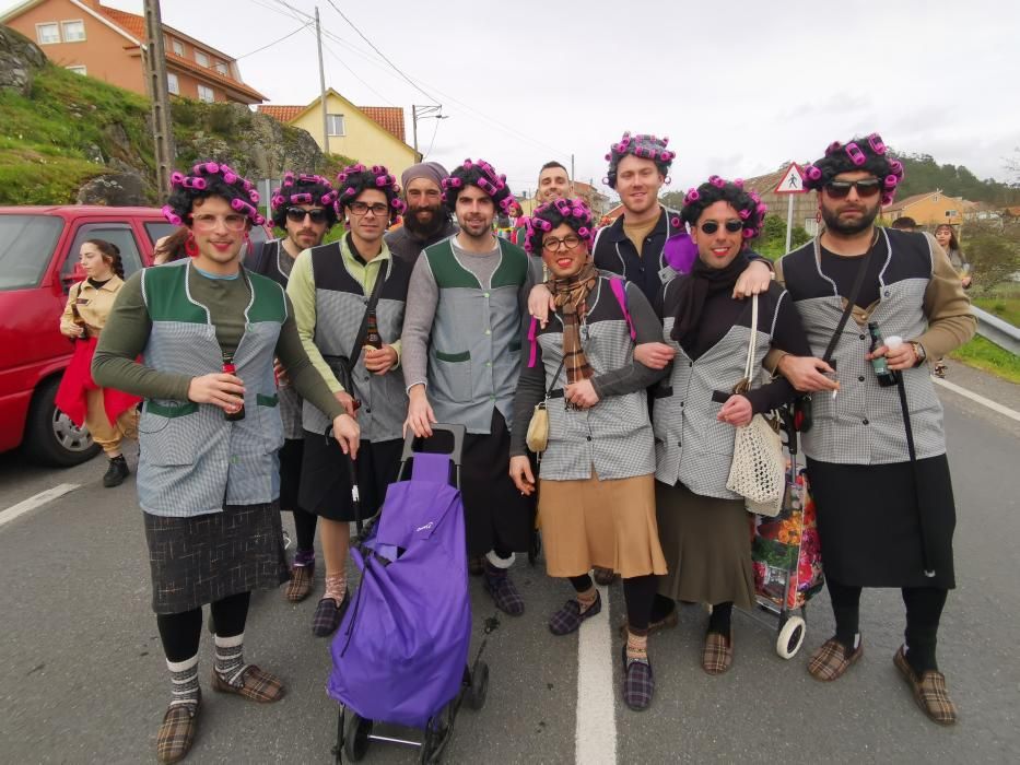 Moaña, Aldán y Bueu dicen adiós a sus carnavales con altas dosis de humor y originalidad.