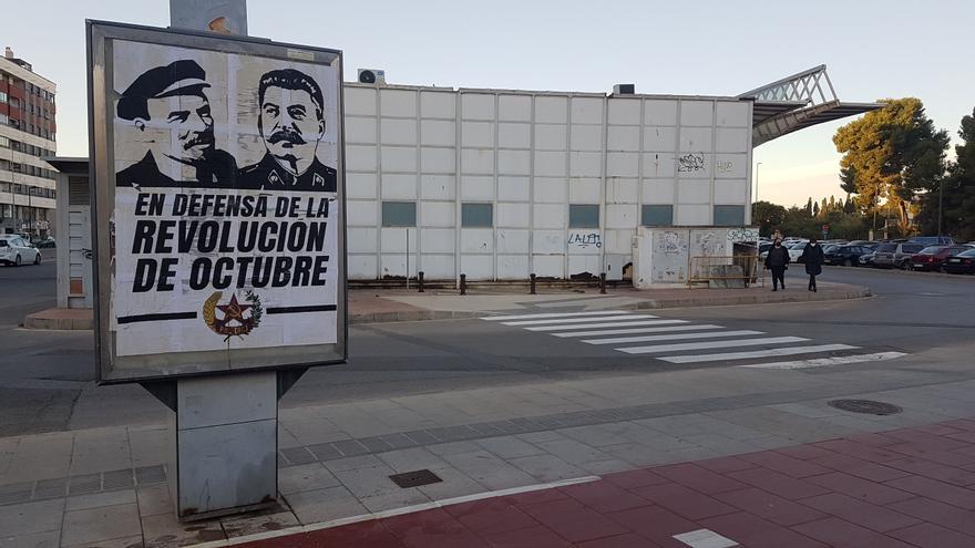 Polémica por la aparición de carteles que hacen apología de Lenin y Stalin en Castelló