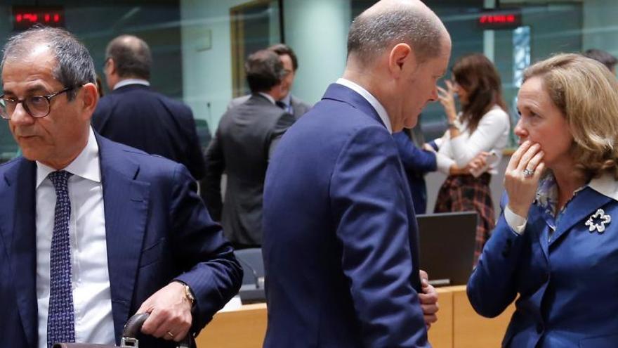 Nadia Calviño, con el ministro alemán de Finanzas, Olaf Scholz.