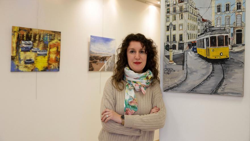 La pintora Sara Candanedo presenta en Nueva de Llanes su obra paisajística