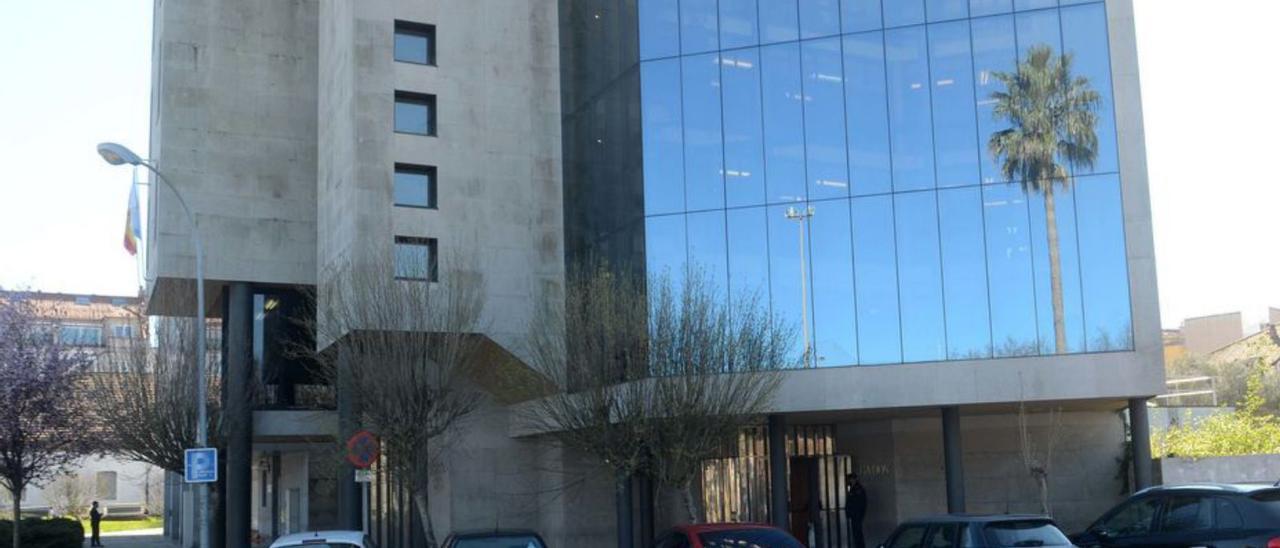 Edificio judicial de Vilagarcía en O Cavadelo.   | // NOÉ PARGA