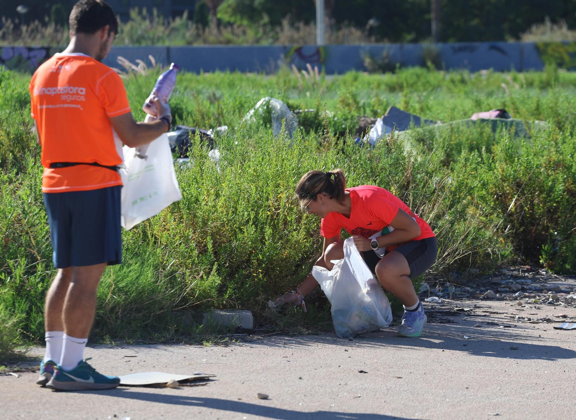 Nationale-Nederlanden Plogging Tour en Valencia que inaugura la Semana Europea del Deporte