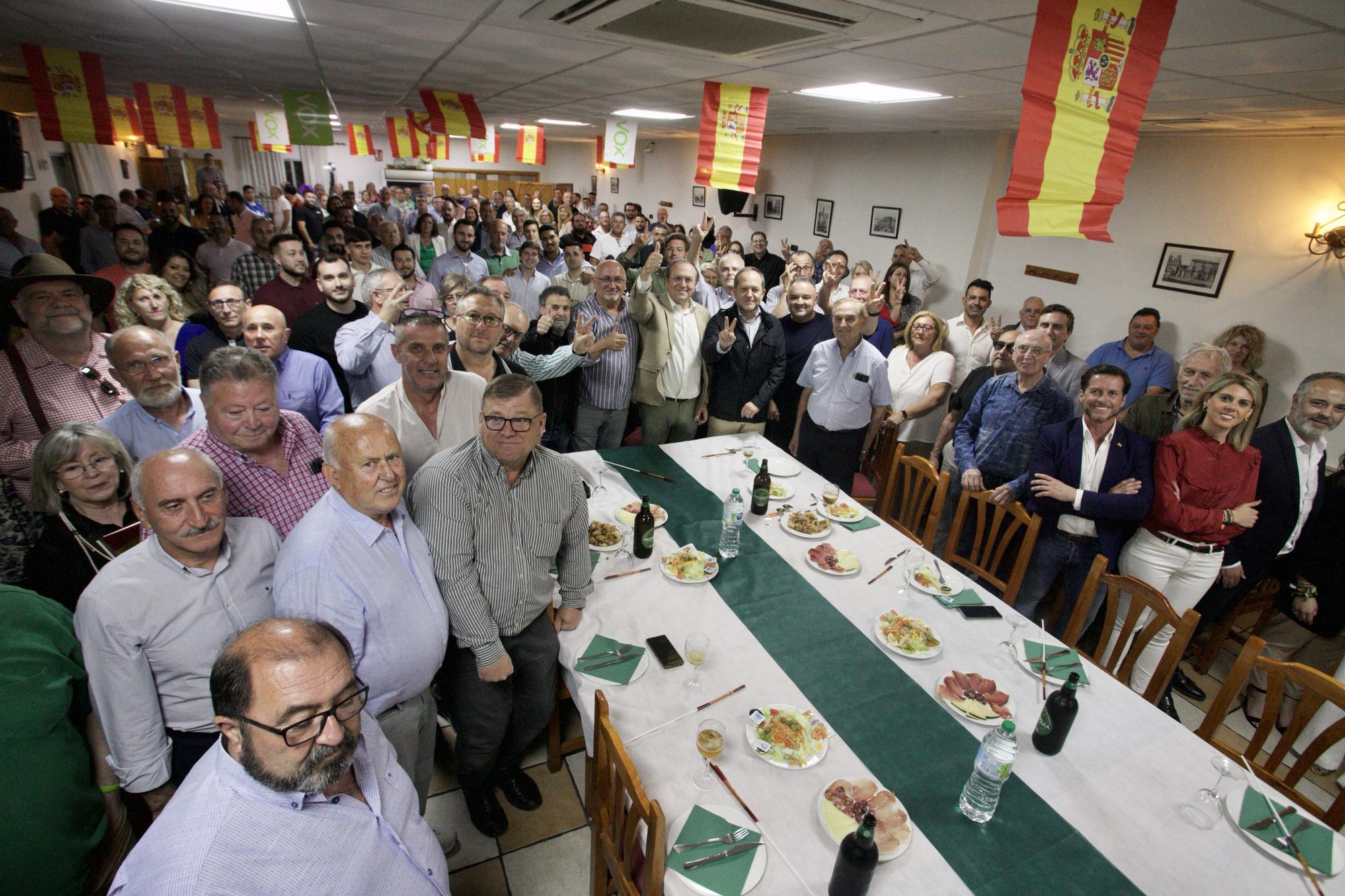 Cena de Vox con los fichajes del PP y Cs en Murcia