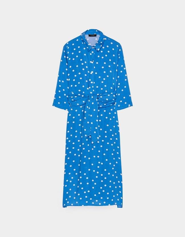 El azul de lunares, de Bershka