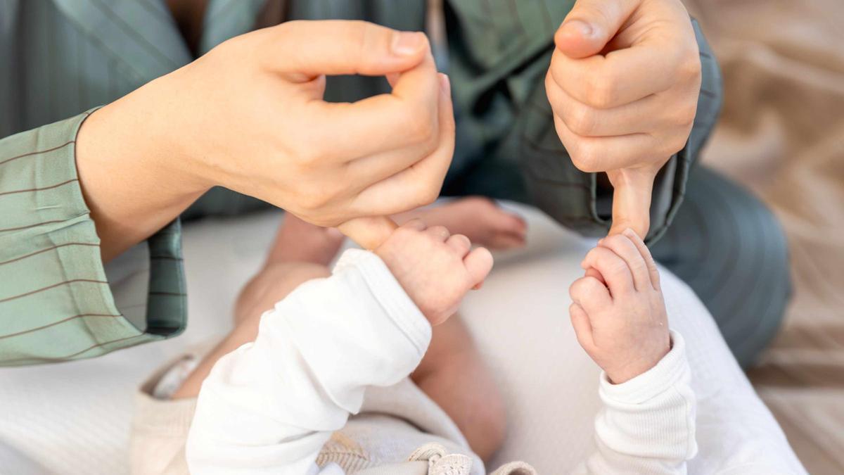 L’edat mitjana a la maternitat és 32,8 anys i l’edat mitjana al naixement del primer fill és 31,8 anys