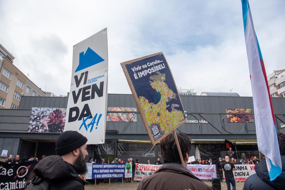 Manifestación en As Conchiñas, en A Coruña, por el derecho a la vivienda