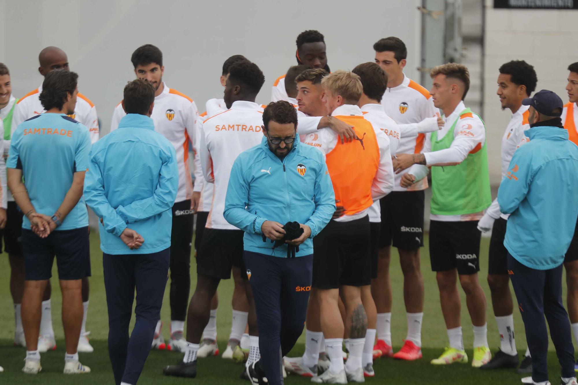 Última sesión antes del partido frente a la Real Sociedad para el Valencia