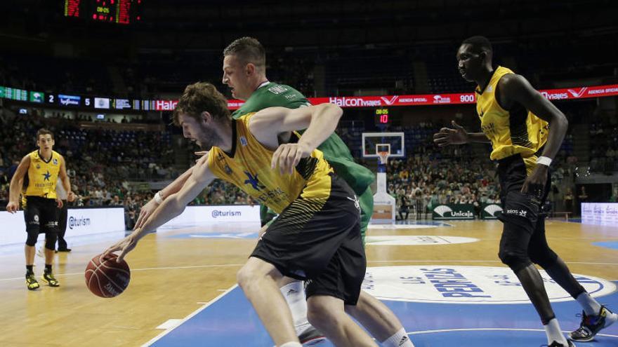 El Unicaja jugó un gran partido ante el Iberostar Tenerife.