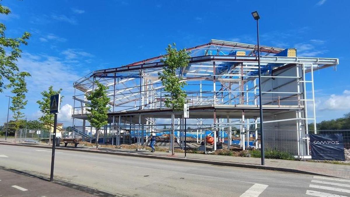 Así se ve la estructura terminada del futuro centro de escalada de Lugones