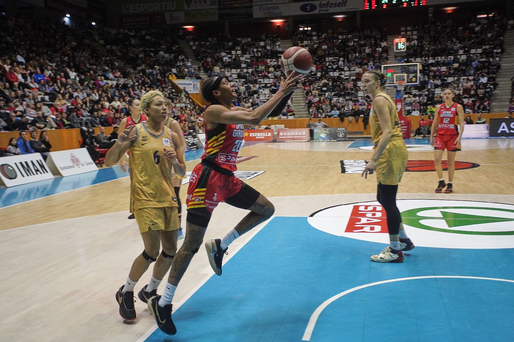 Les millors fotos del Spar Girona - Barça CBS