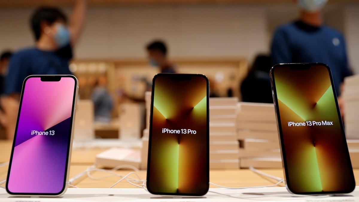 FILE PHOTO: Apple iPhone 13 series goes on sale in Beijing