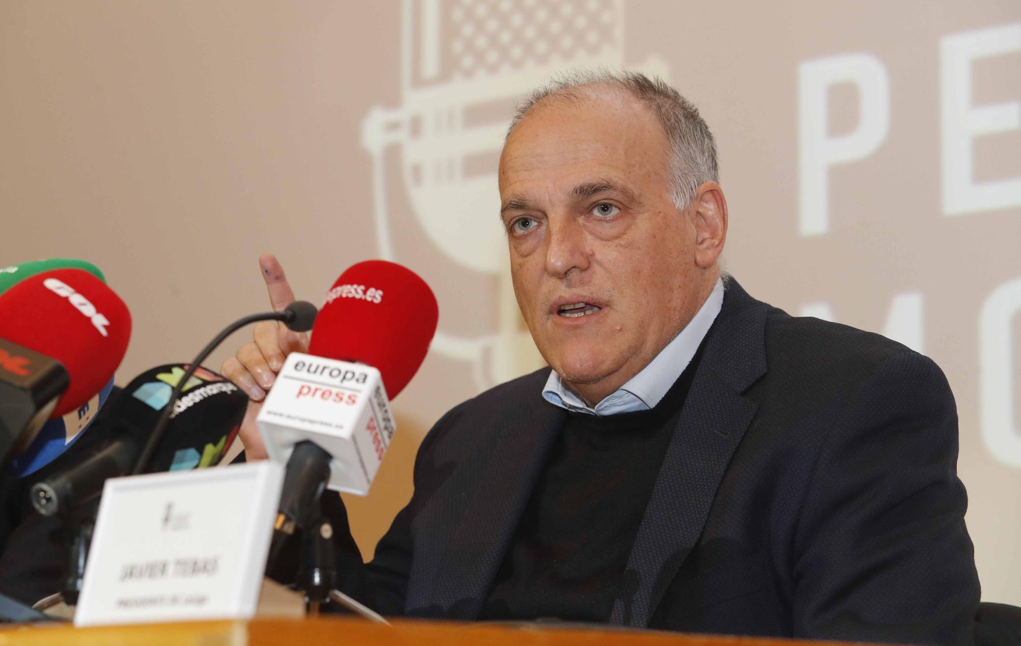 Javier Tebas, durante la rueda de presa en l'Eliana