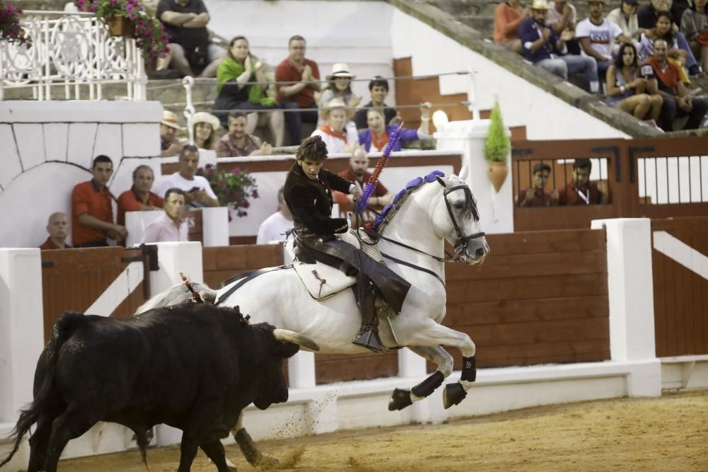 Corrida de rejones en la Feria Taurina de Begoña de 2018.