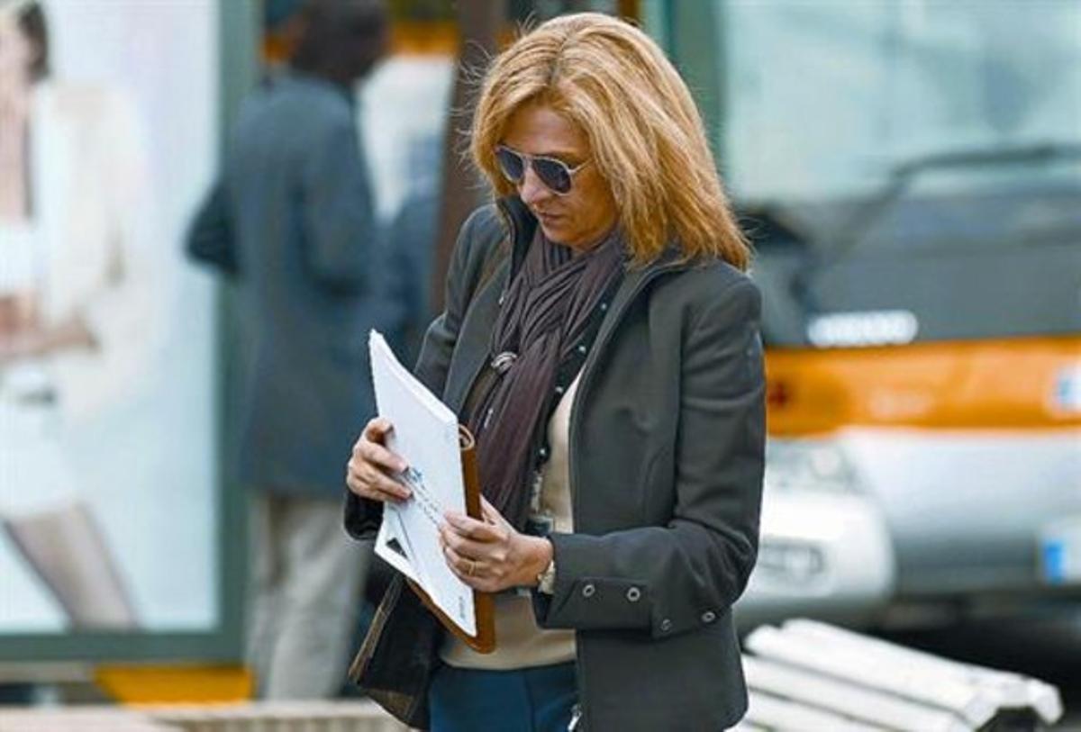 La infanta Cristina, a l’arribar al seu lloc de treball el 5 d’abril passat. La infanta Cristina, a l’arribar al seu lloc de treball el 5 d’abril passat.
