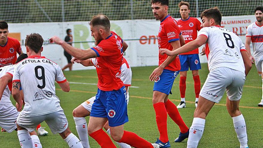 La Unión Deportiva Ourense durante su pretemporada. |  // IÑAKI OSORIO