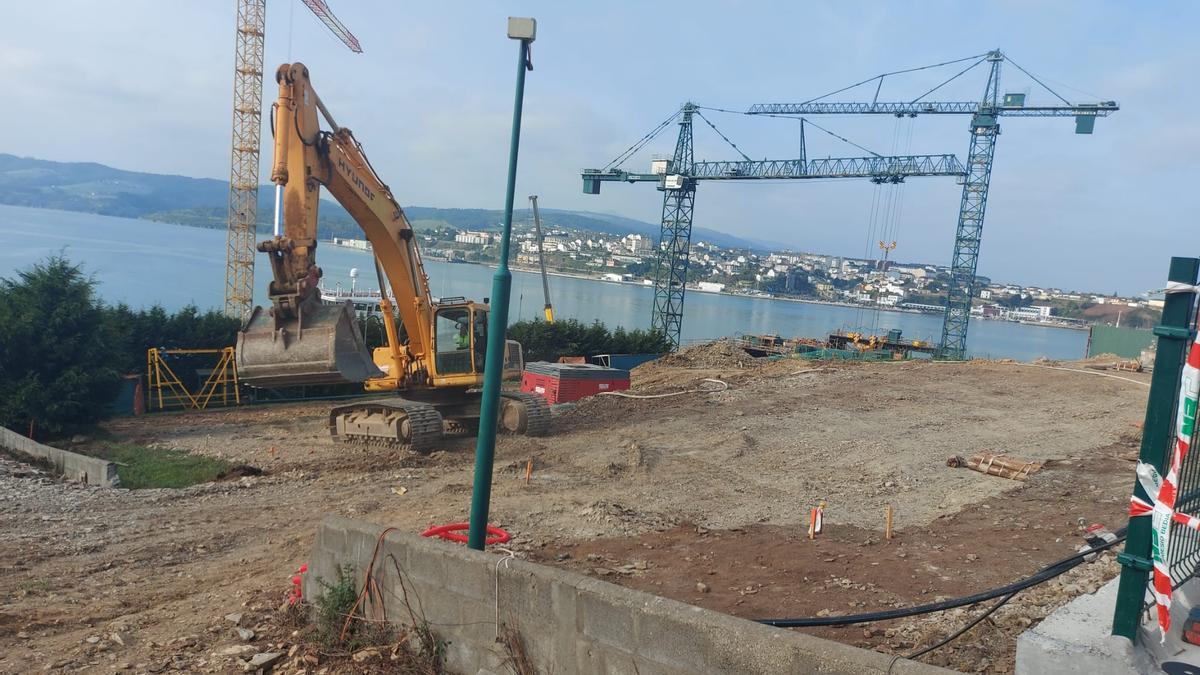 Los trabajos del vaciado de la parcela, en una imagen de este miércoles.