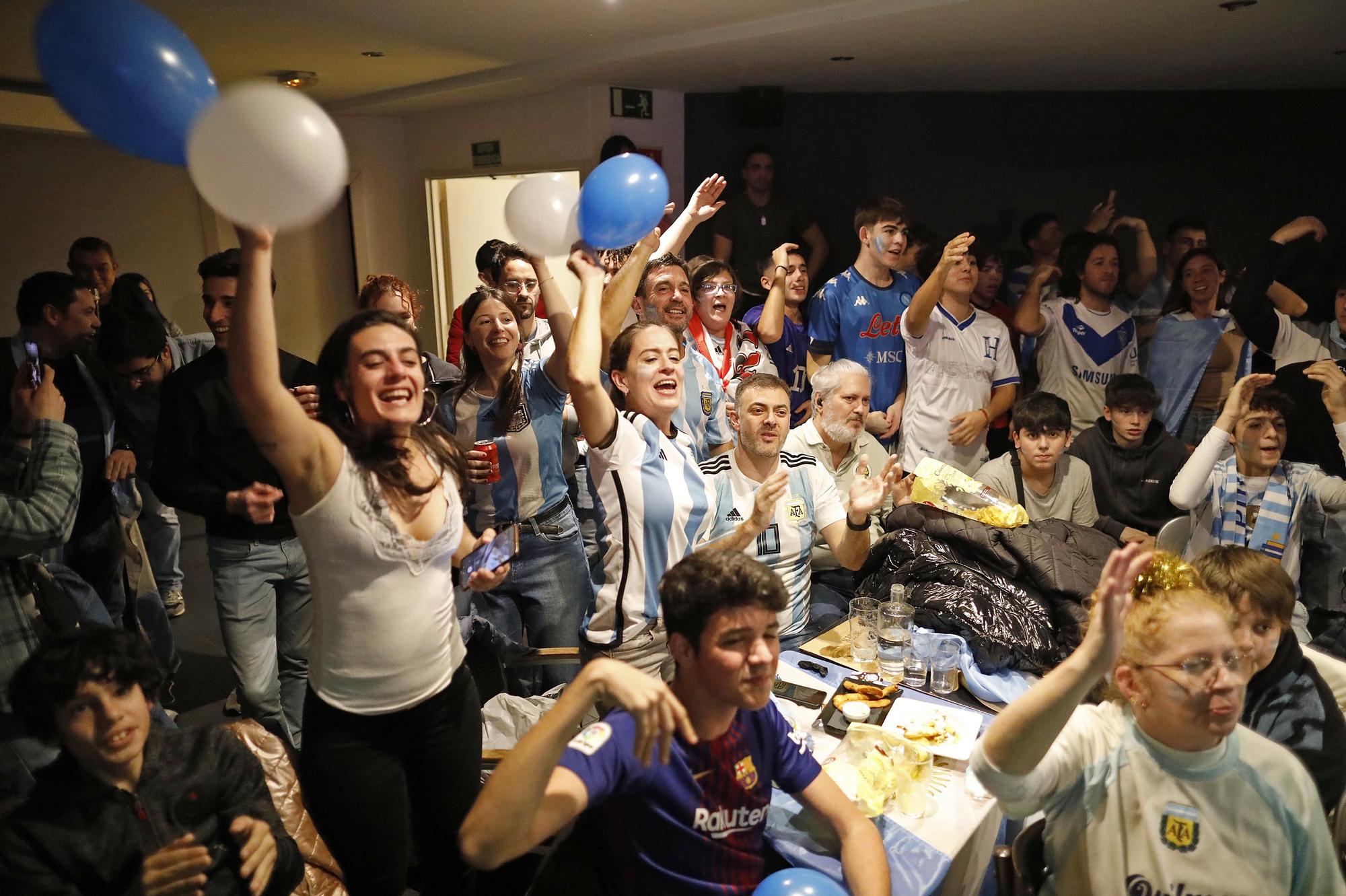 Les imatges de l'afició argentina celebrant el mundial a Girona