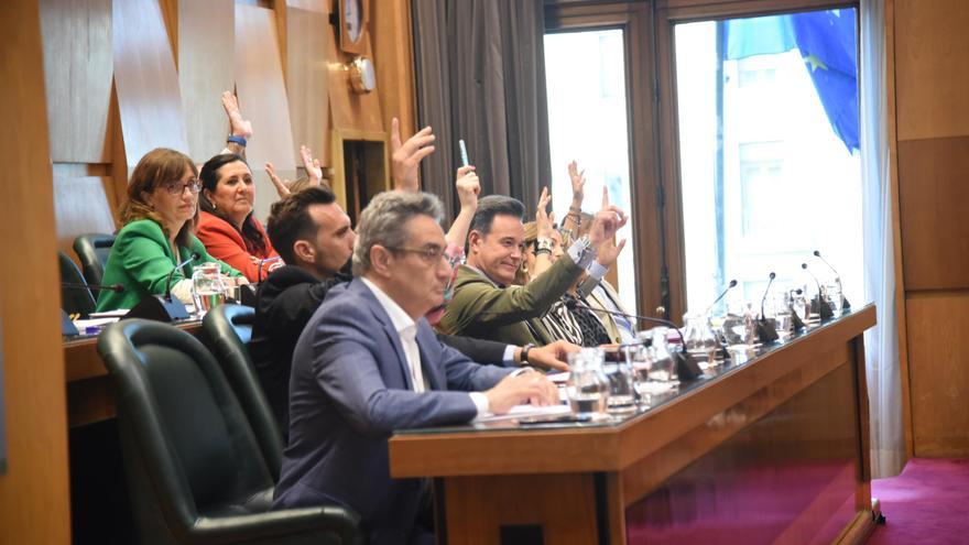 Zaragoza ratifica el pacto antitransfuguismo mientras los ex de Cs defienden su cambio de siglas