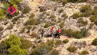 Evacuada en helicóptero una senderista que ha sufrido un bajón de azúcar en la senda del Tangó en Xàbia