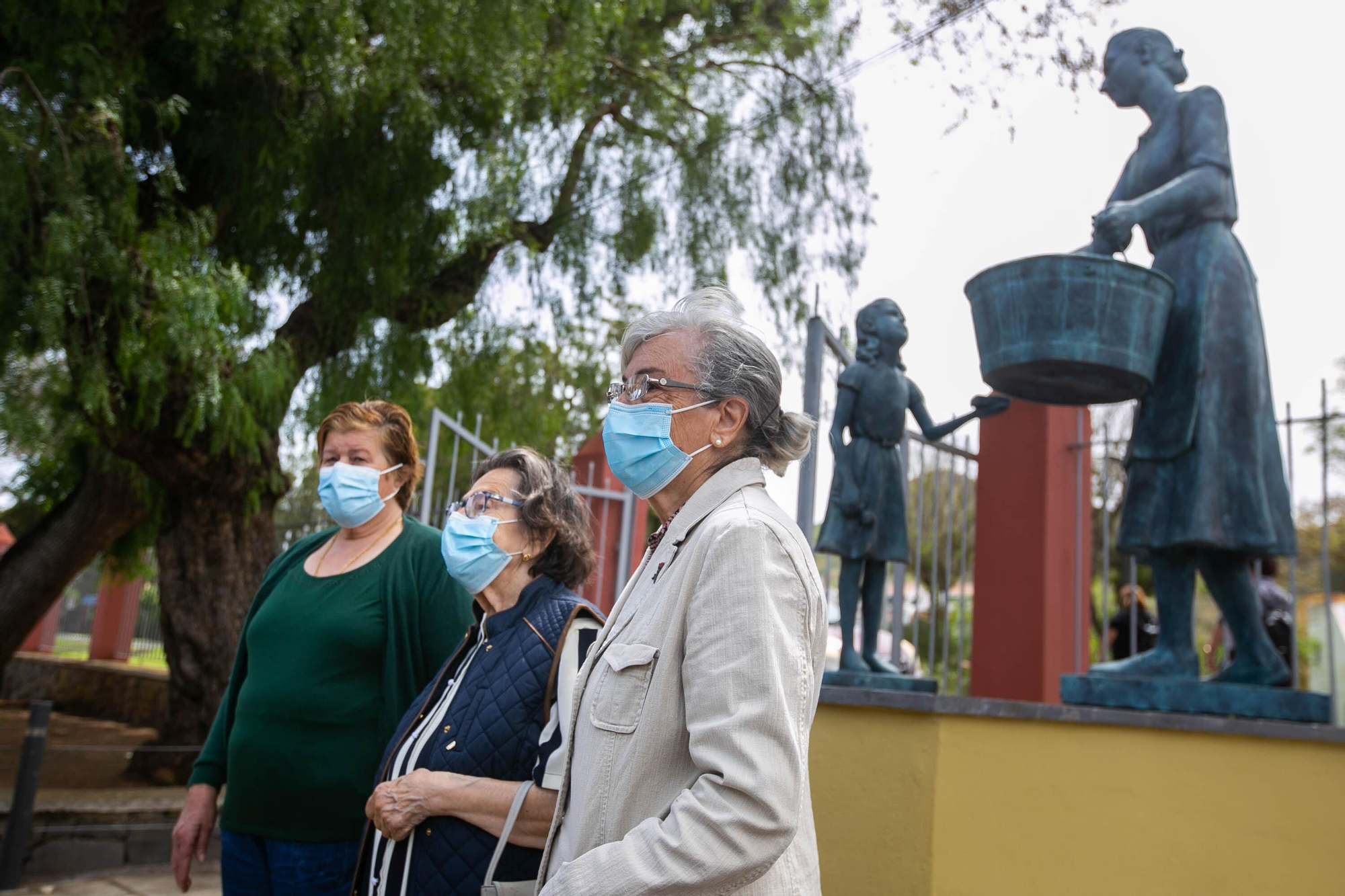 Inauguración de la escultura de La Lavandera