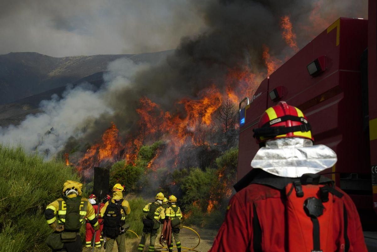 Última hora de los incendios: Galicia, Castilla y León y Extremadura, aún en jaque