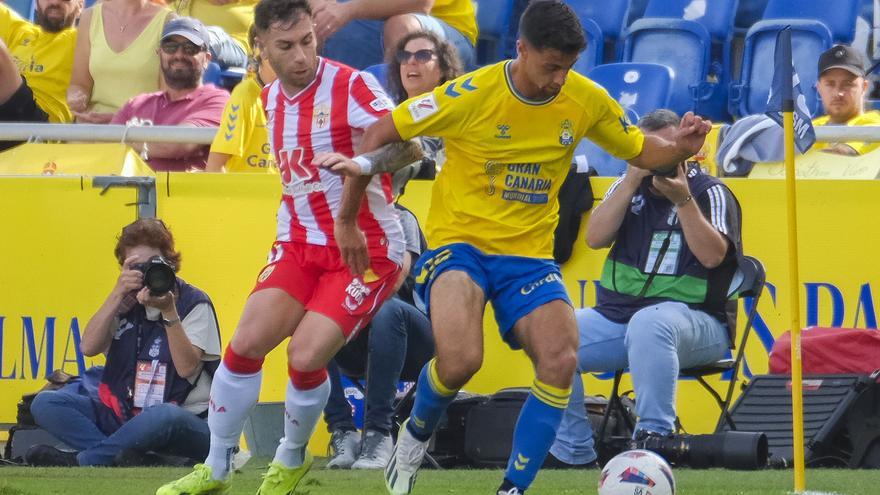 El Almería pone fin a su mala racha y la deja en 31 partidos sin ganar