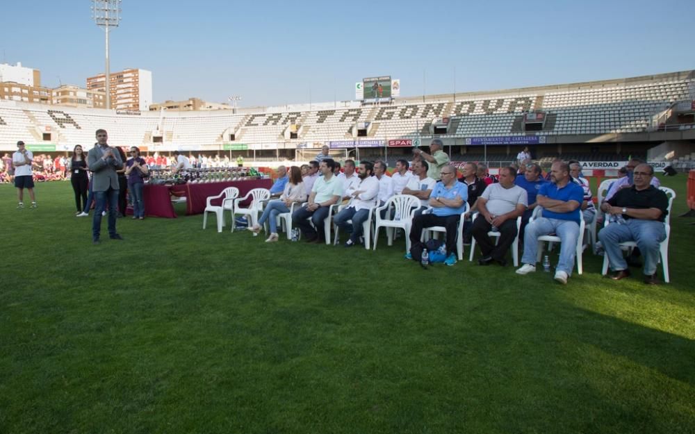 Clausura de la liga local de fútbol base de Cartag