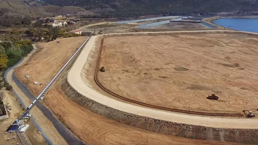 La paralización de las obras de la bahía de Portmán une a todos