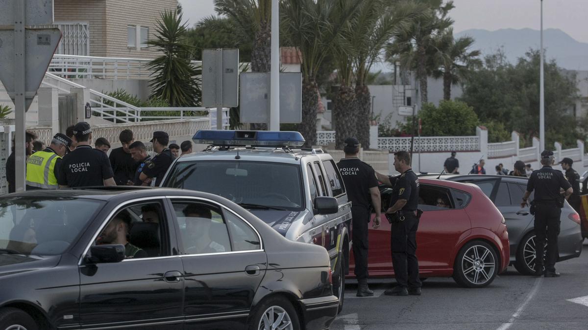 Control en las hogueras de San Juan en Arenales en 2019