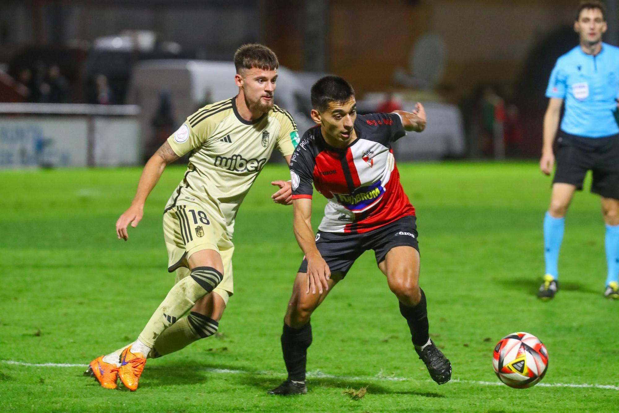 El Arosa disfruta de un día histórico en A Lomba ante un Primera División