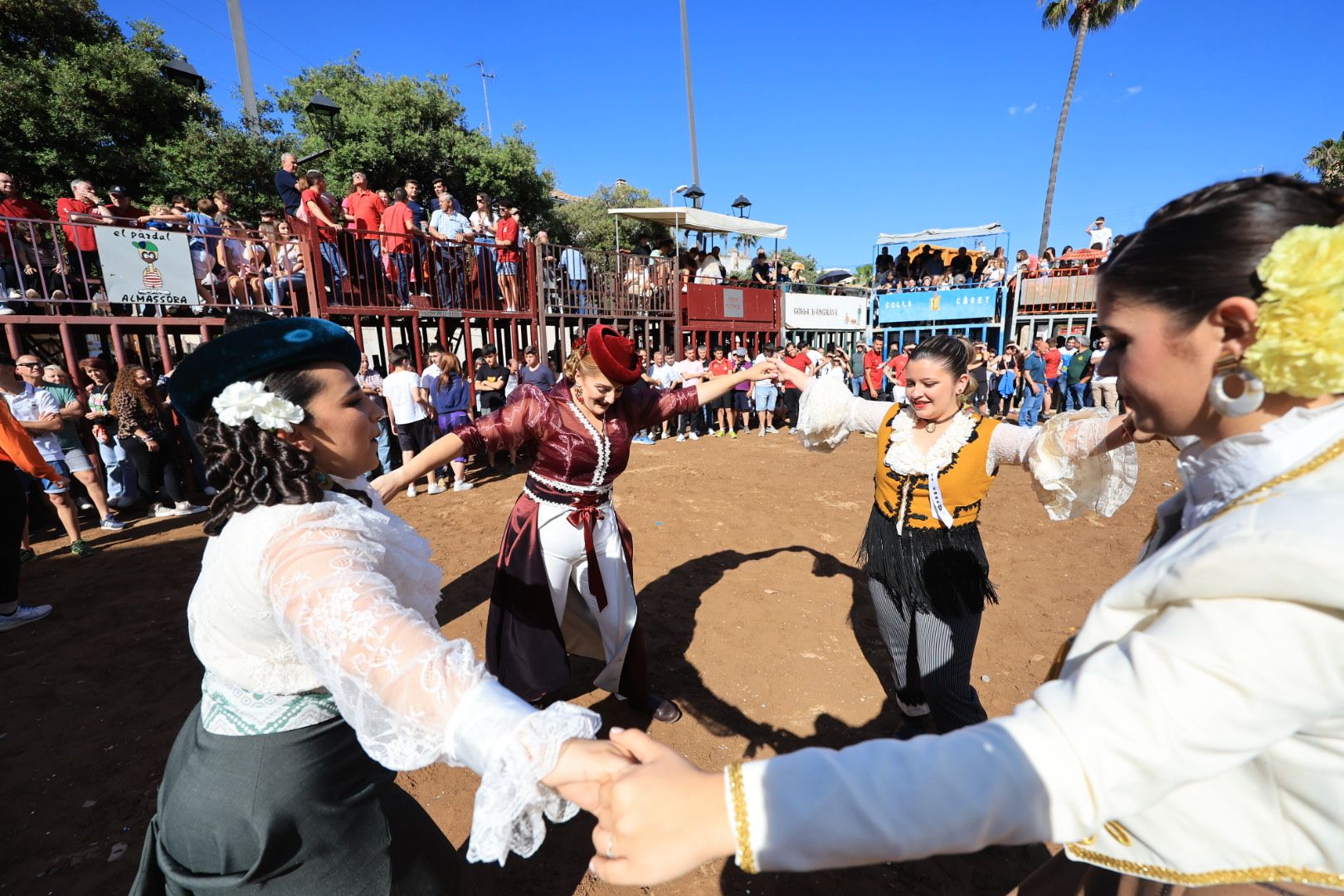 Las fotos de la tarde taurina del lunes de fiestas de Santa Quitèria en Almassora