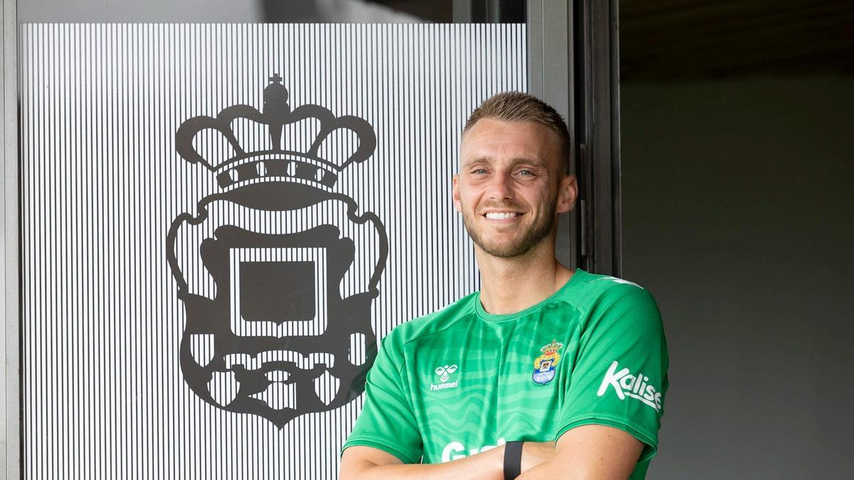 Cillessen firma por Las Palmas